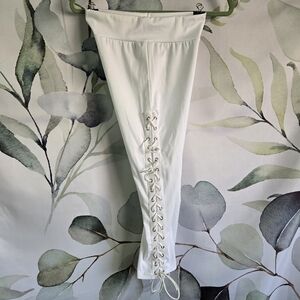 DRESSFO | Side Lace Capri Leggings sz S (4)